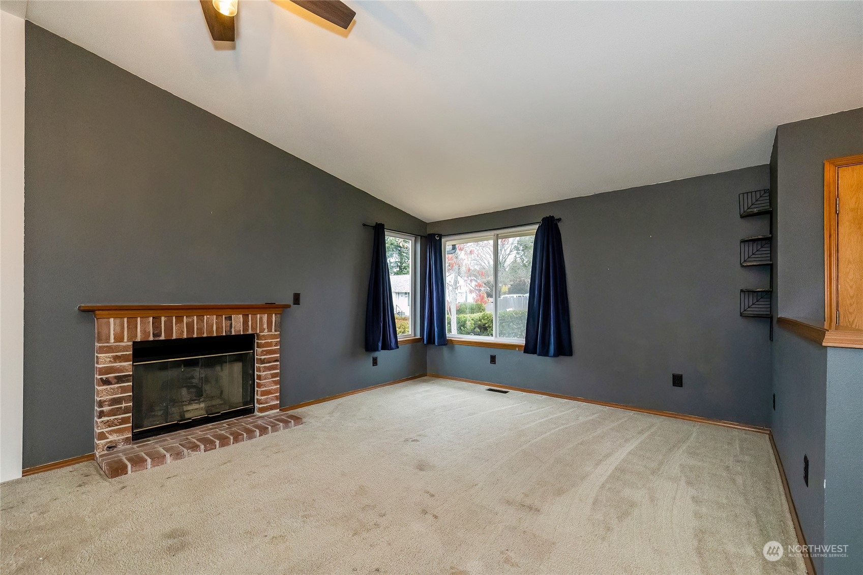 1035 Chestnut Street Bremerton, WA 98310 - Photo 9 of 26 Gallery Image 9