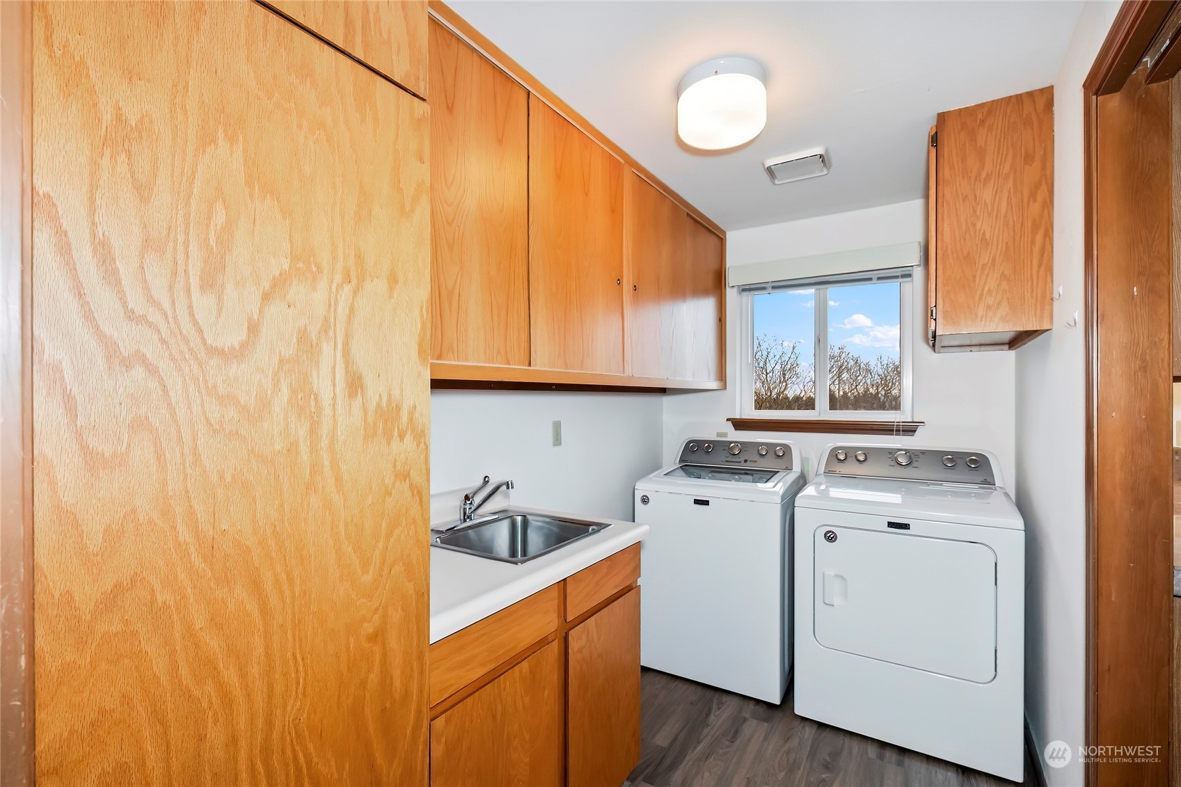 1035 Chestnut Street Bremerton, WA 98310 - Photo 10 of 26 Gallery Image 10