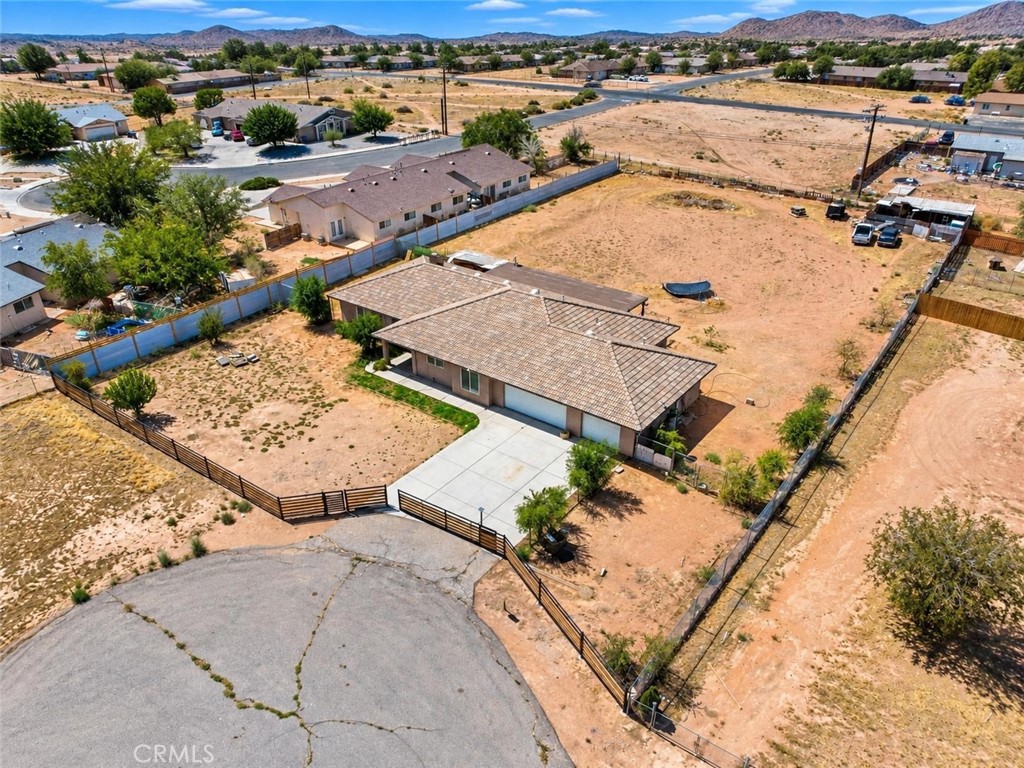 15616 Winnebago Road Apple Valley, CA 92307 - Photo 7 of 28 Gallery Image 7