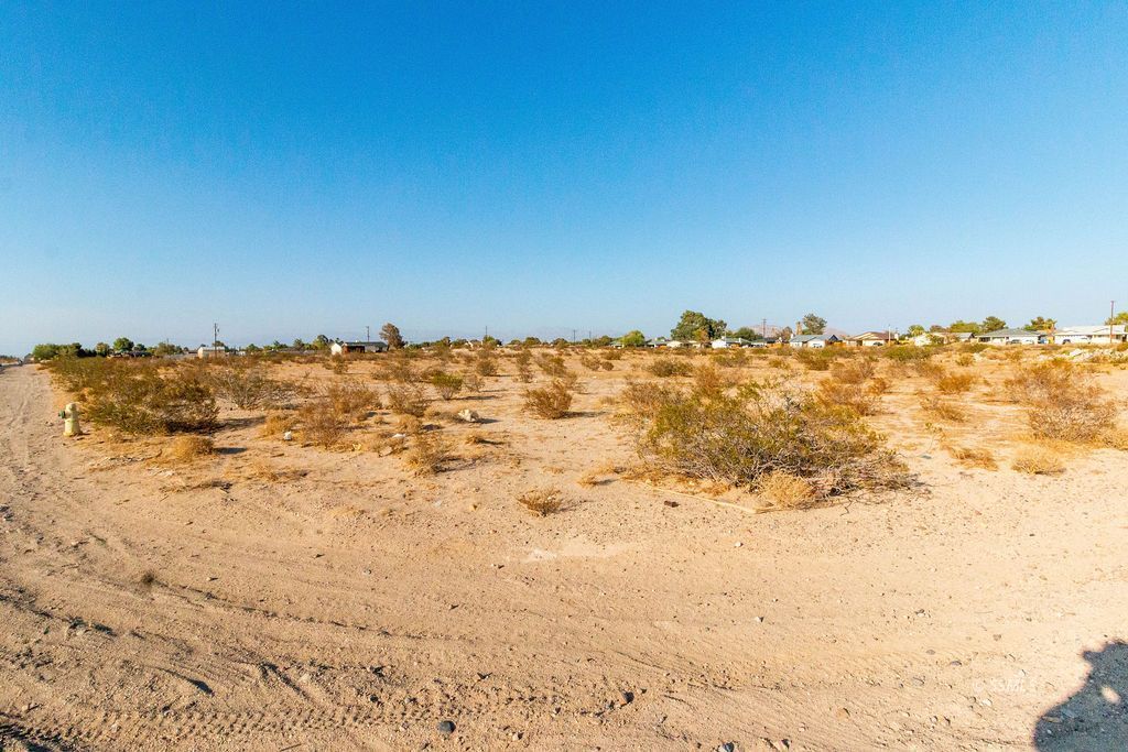 1224 Argus Avenue Ridgecrest, CA 93555 - Photo 3 of 8