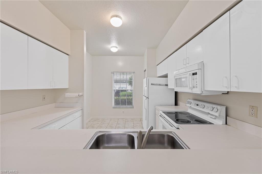 3250 Cypress Glen Way, Unit 406 Naples, FL 34109 - Photo 12 of 31