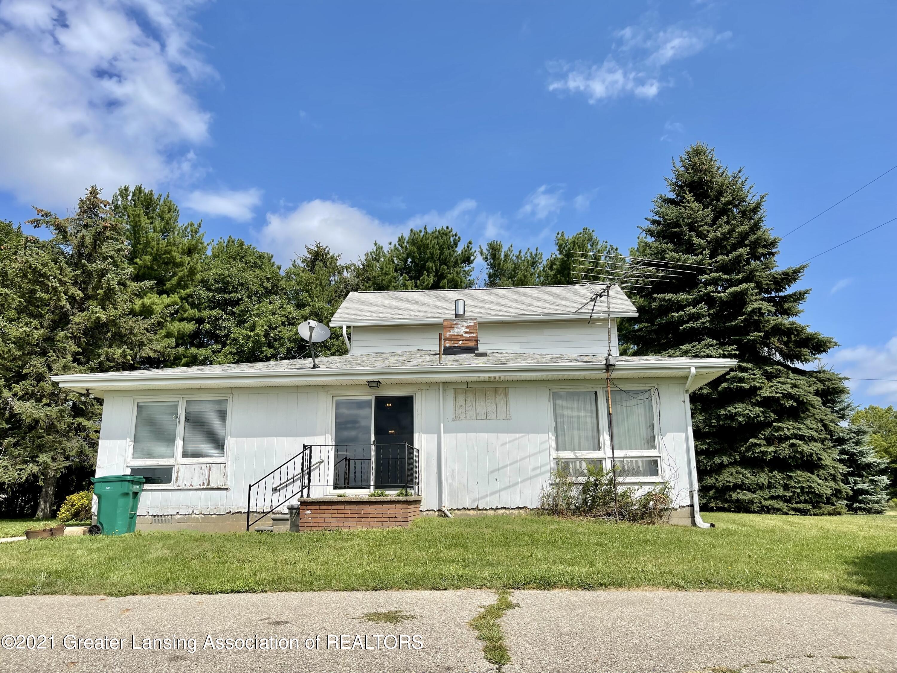 3288 South Dewitt Road St. Johns, MI 48879 - Photo 2 of 42 Side South