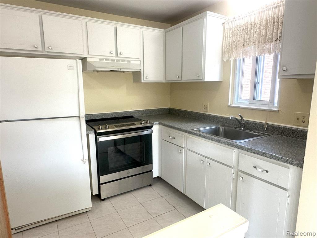 29330 Hoover Road, Unit 330 Warren, MI 48093 - Photo 12 of 31