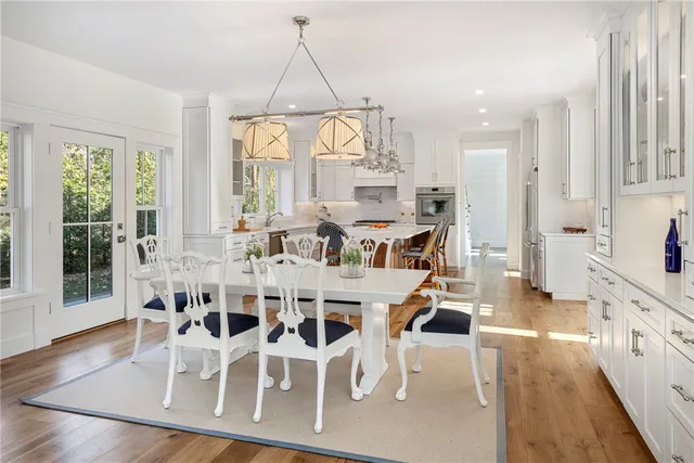 $1,585,000 | 1 Knowlton Court, Bristol, RI 02809