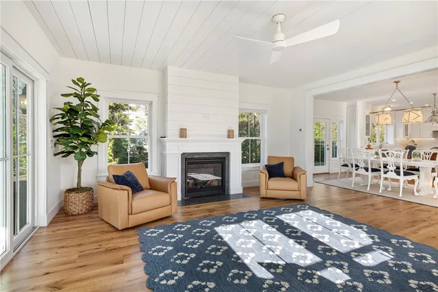 $1,585,000 | 1 Knowlton Court, Bristol, RI 02809