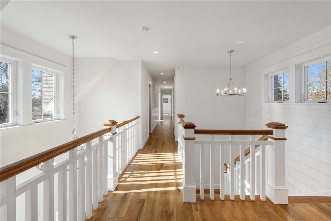 1 Knowlton Court Bristol, RI 02809 - Photo 22 of 45 2nd Floor Hallway