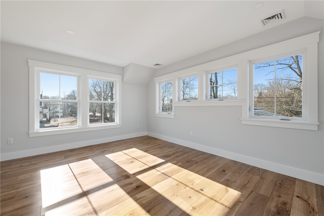 1 Knowlton Court Bristol, RI 02809 - Photo 40 of 45