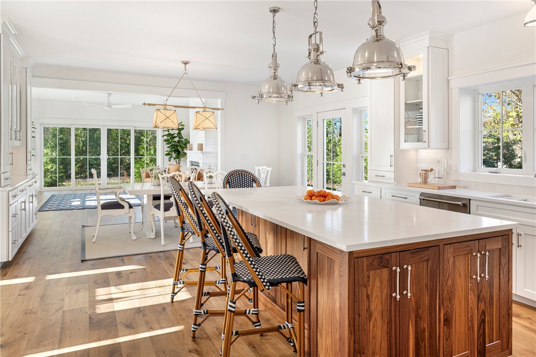 1 Knowlton Court Bristol, RI 02809 - Photo 7 of 45