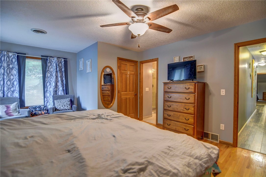 3585 North Woodridge Drive Decatur, IL 62526 - Photo 20 of 47