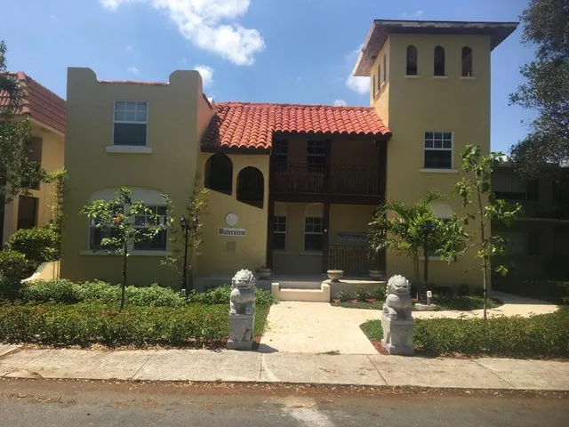 $1,850 | 407 South Lakeside Drive, Unit F, Lake Worth Beach, FL 33460