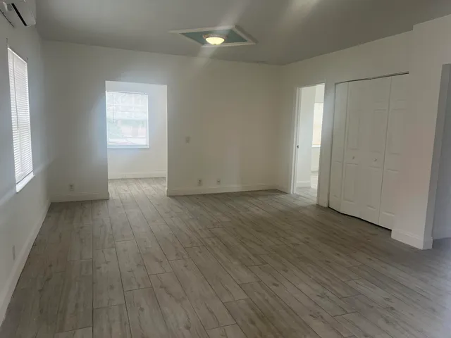 $1,850 | 407 South Lakeside Drive, Unit F, Lake Worth Beach, FL 33460