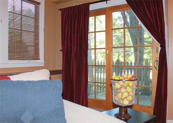 7 Hume Road Bedford, MA 01730 - Photo 8 of 23 Gallery Image 8