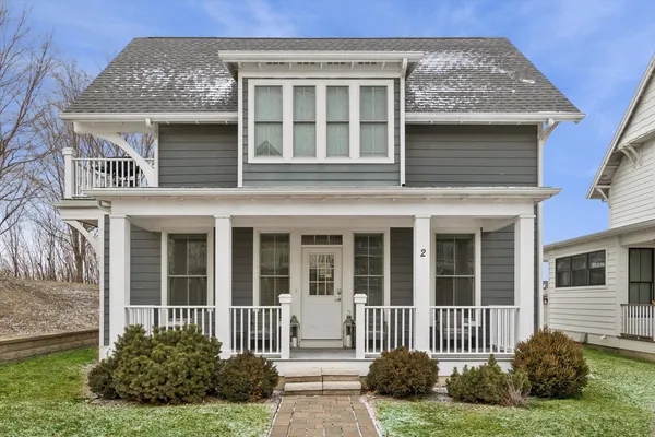 $369,900 | 2 Pelican Landing, Ottawa, IL 61350