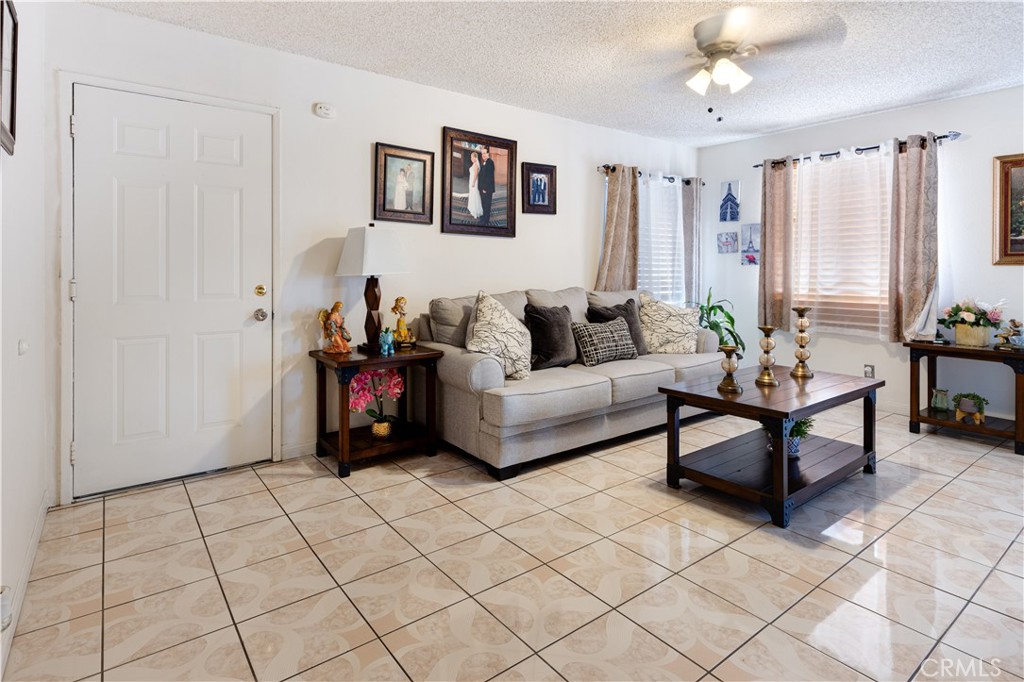 701 West 139th Street Compton, CA 90222 - Photo 12 of 25