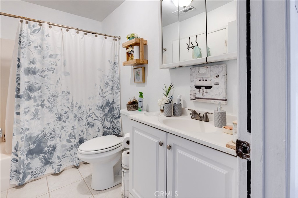 701 West 139th Street Compton, CA 90222 - Photo 23 of 25