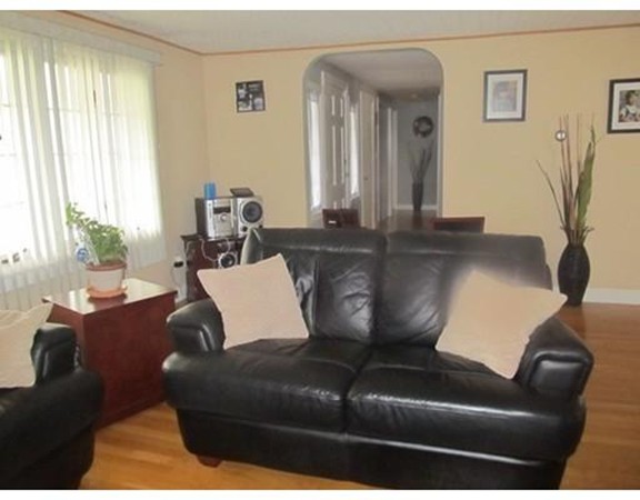 450 Parker Road Lancaster, MA 01523 - Photo 4 of 22 Gallery Image 4