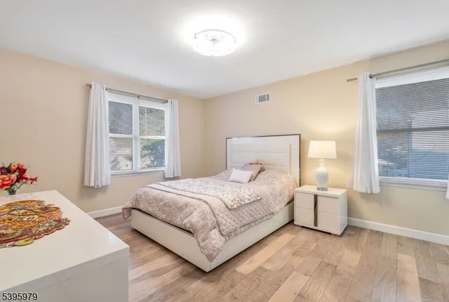 $702,000 | 208 Linden Avenue, Verona, NJ 07044