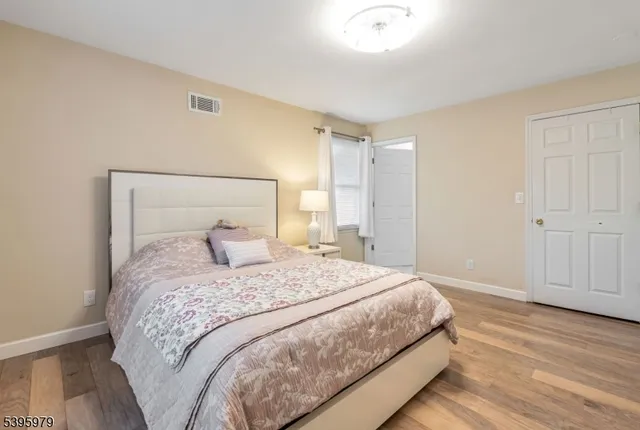 $702,000 | 208 Linden Avenue, Verona, NJ 07044