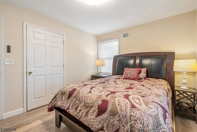 $702,000 | 208 Linden Avenue, Verona, NJ 07044