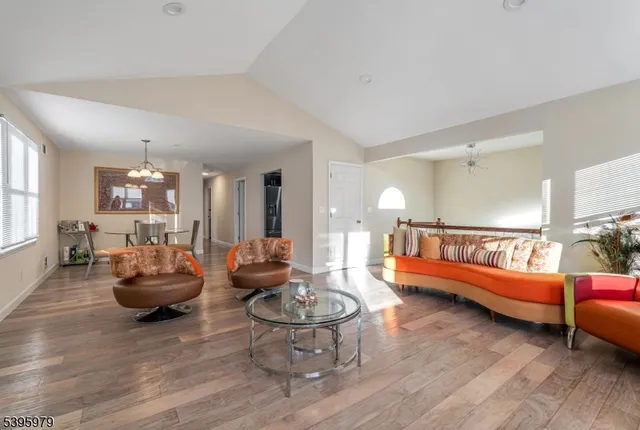 $702,000 | 208 Linden Avenue, Verona, NJ 07044