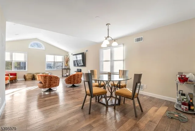 $702,000 | 208 Linden Avenue, Verona, NJ 07044