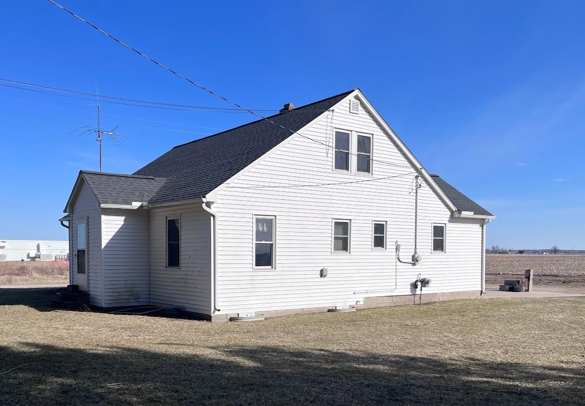 1066 East Pinconning Road Pinconning, MI 48650 - Photo 2 of 20