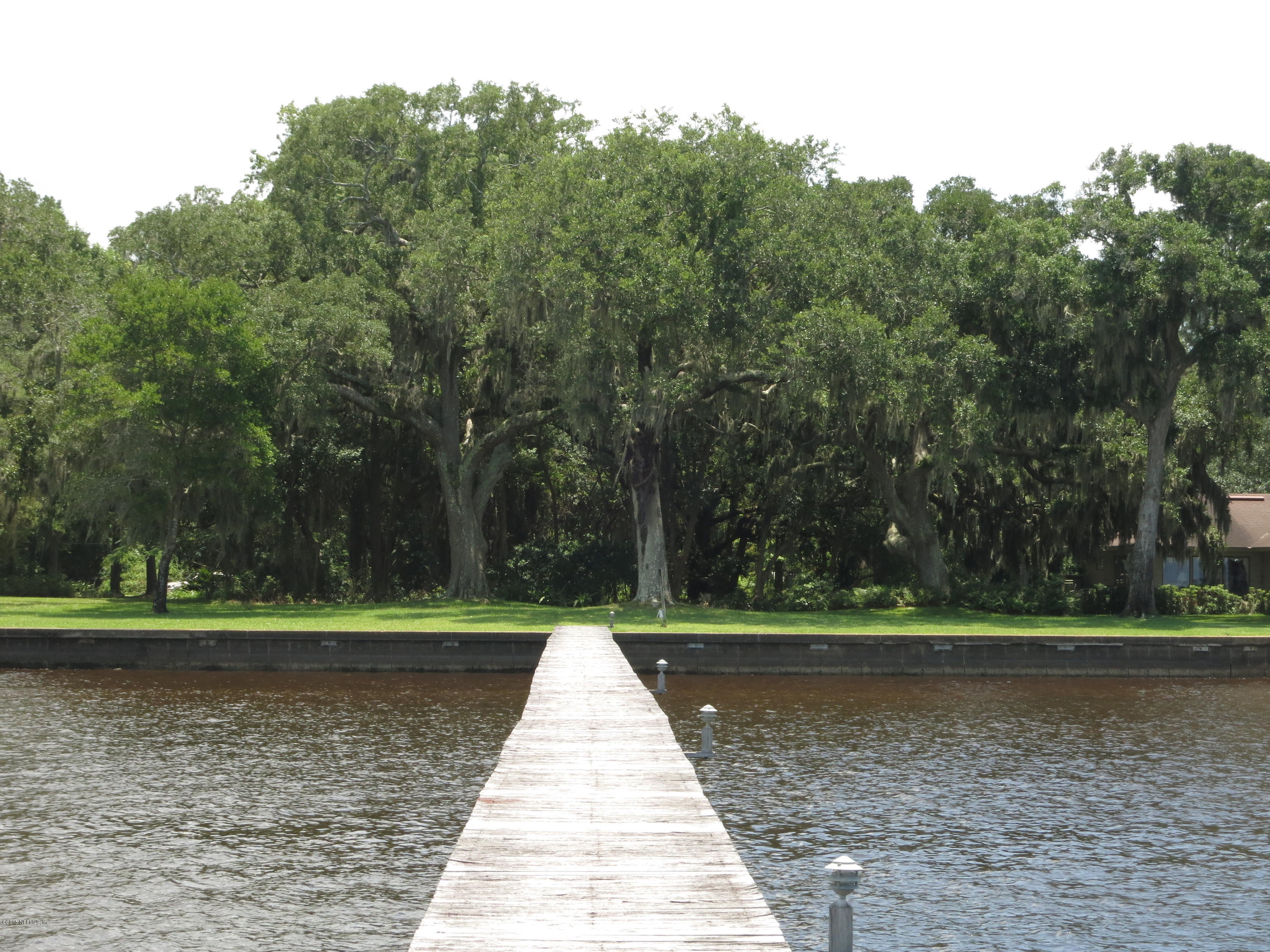 DOCK TO LOT