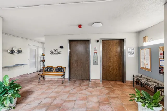 $130,000 | 7076 Huntington Lane, Unit 608, Delray Beach, FL 33446