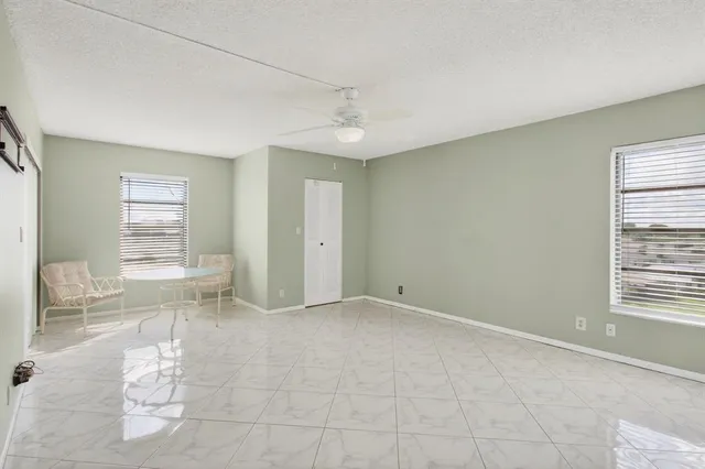 $130,000 | 7076 Huntington Lane, Unit 608, Delray Beach, FL 33446