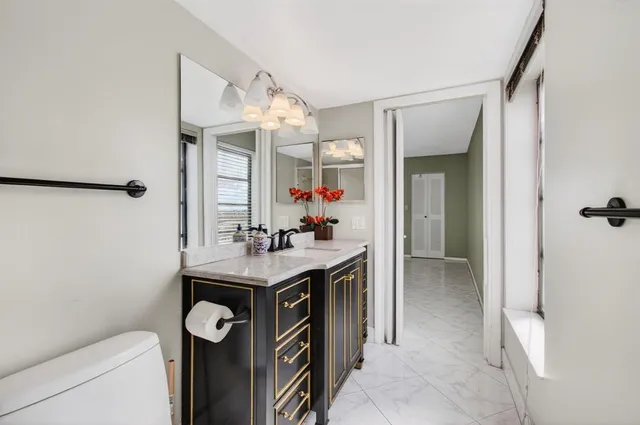 $130,000 | 7076 Huntington Lane, Unit 608, Delray Beach, FL 33446