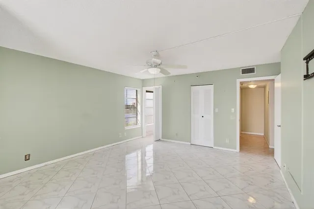 $130,000 | 7076 Huntington Lane, Unit 608, Delray Beach, FL 33446