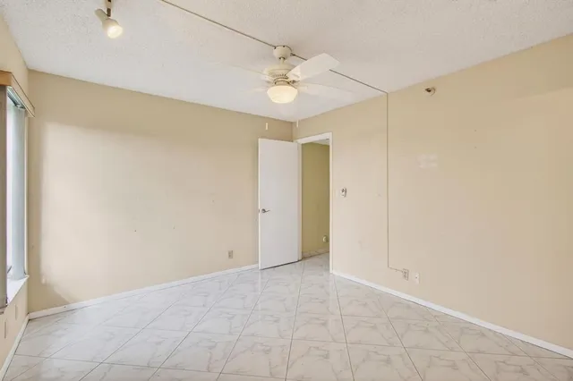 $130,000 | 7076 Huntington Lane, Unit 608, Delray Beach, FL 33446