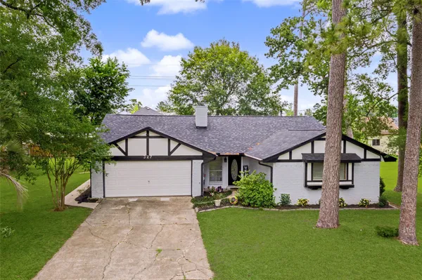 $264,900 | 327 Fir Ridge Drive, Huffman, TX 77336
