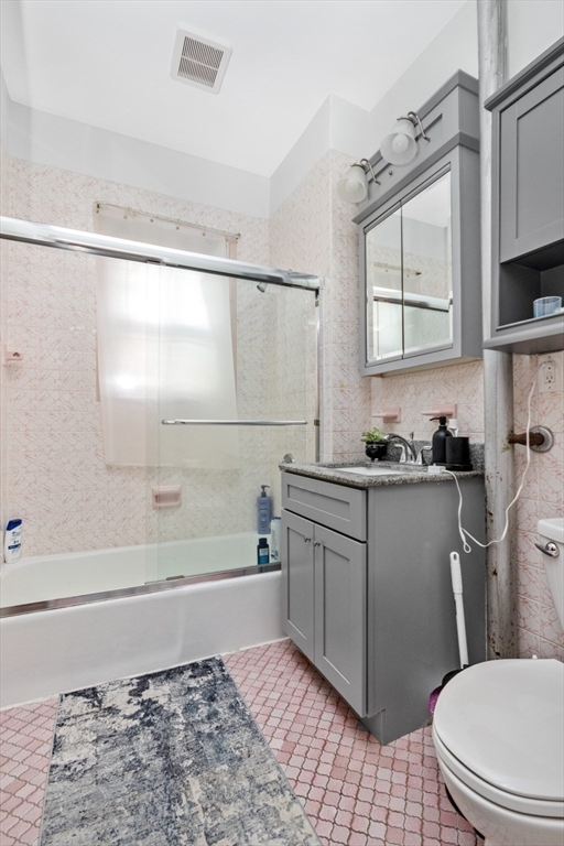 20 East Milton Road, Unit 3 Brookline, MA 02445 - Photo 11 of 18 Gallery Image 11