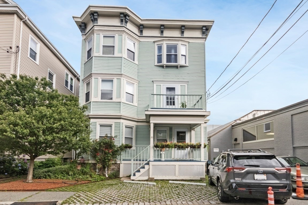 20 East Milton Road, Unit 3 Brookline, MA 02445 - Photo 12 of 18 Gallery Image 12