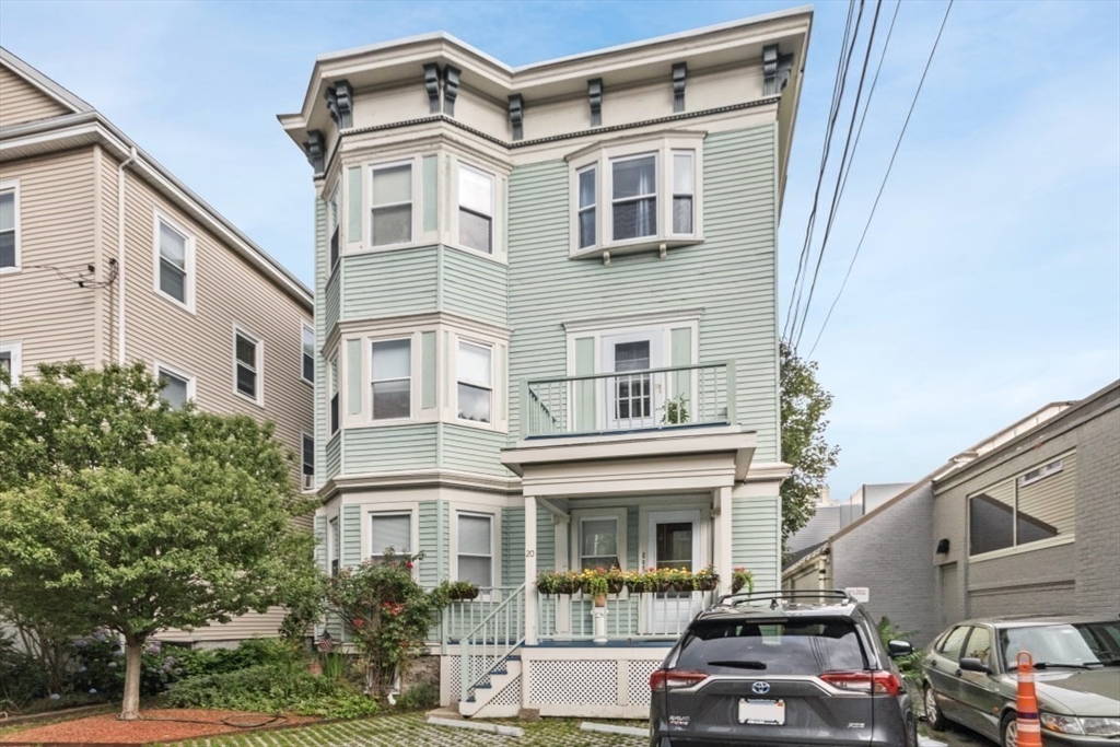 20 East Milton Road, Unit 3 Brookline, MA 02445 - Photo 15 of 18 Gallery Image 15
