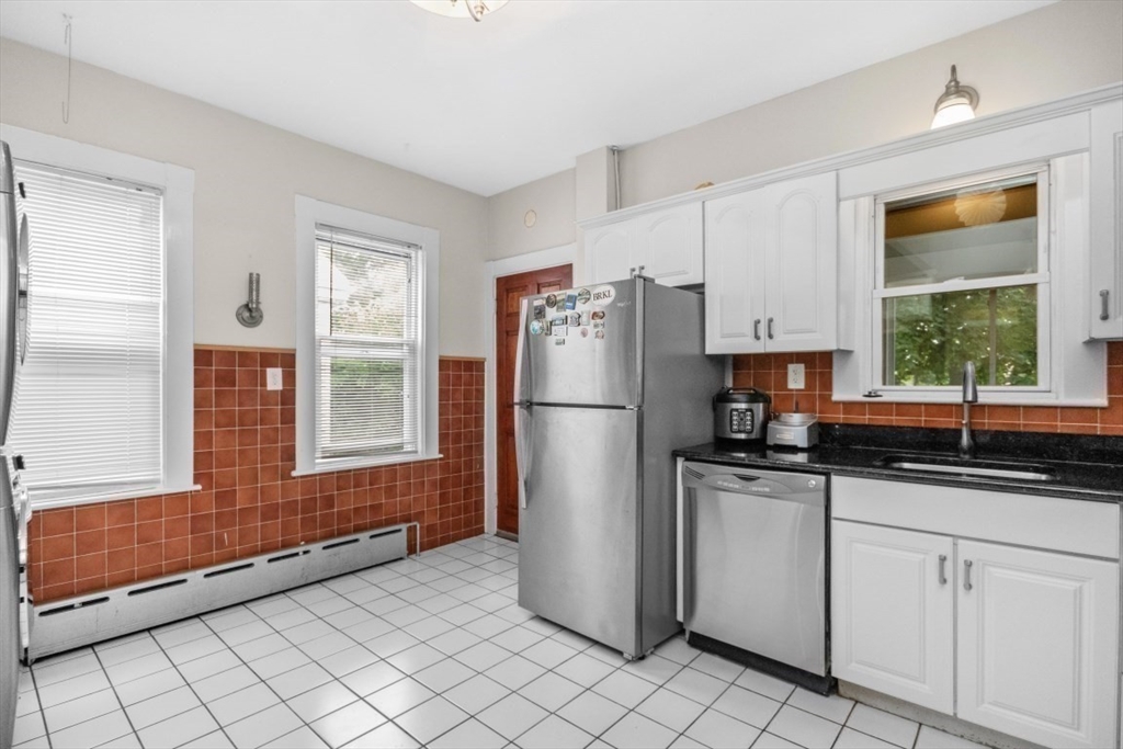20 East Milton Road, Unit 3 Brookline, MA 02445 - Photo 7 of 18 Gallery Image 7