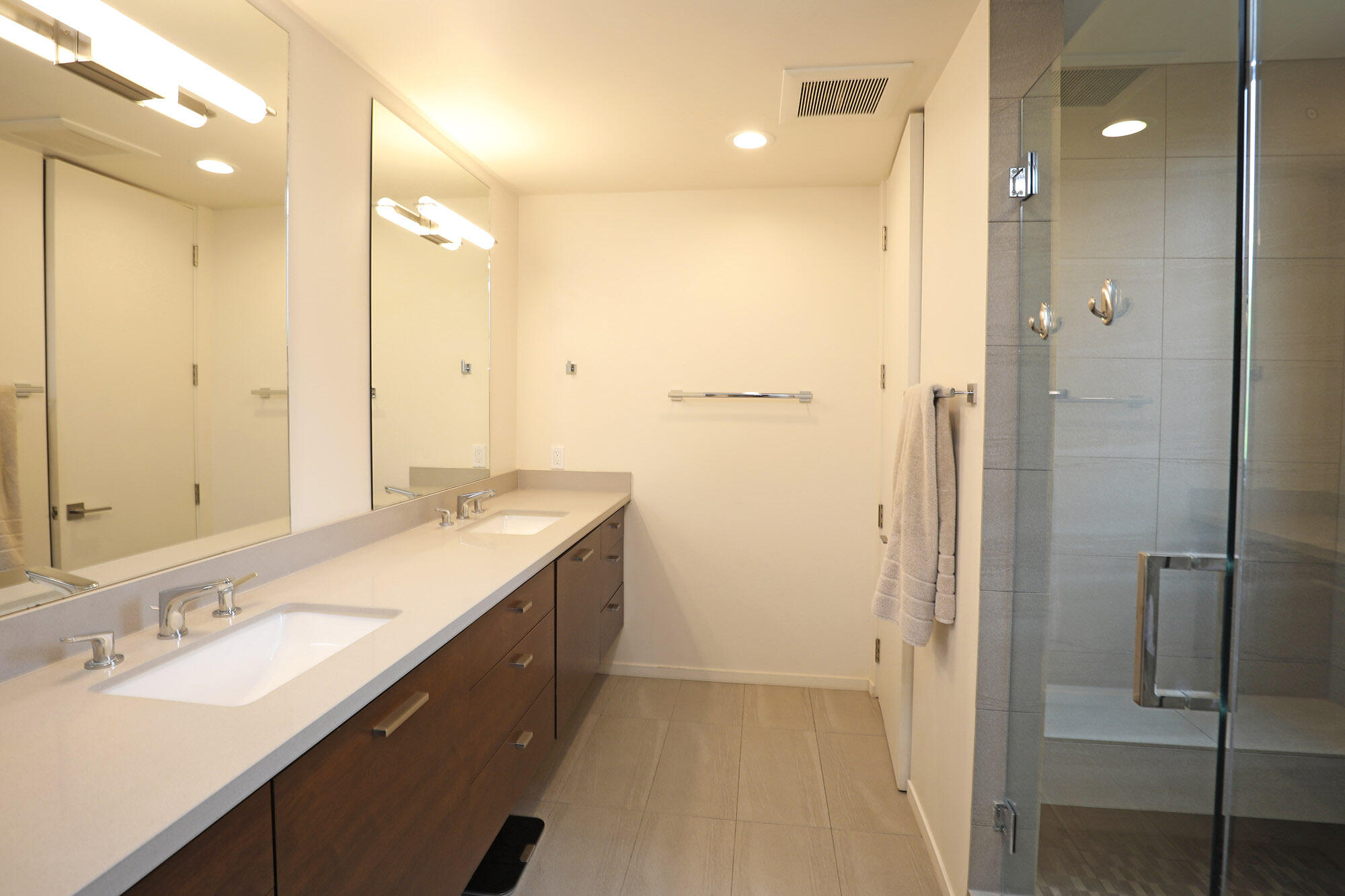 867 Randolph Road Santa Barbara, CA 93111 - Photo 14 of 30 Primary Bathroom
