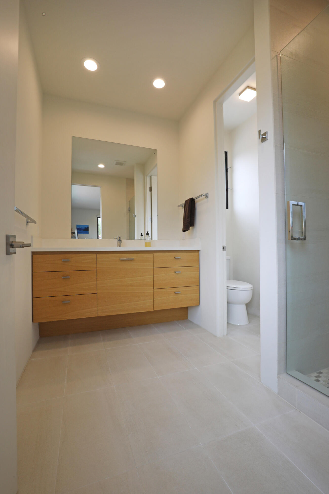 867 Randolph Road Santa Barbara, CA 93111 - Photo 18 of 30 Bathroom 3