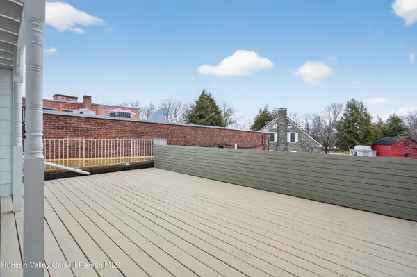 a picture of city view