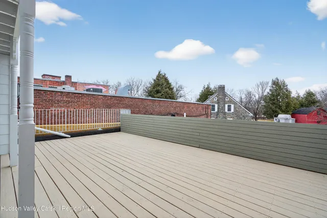 a picture of city view