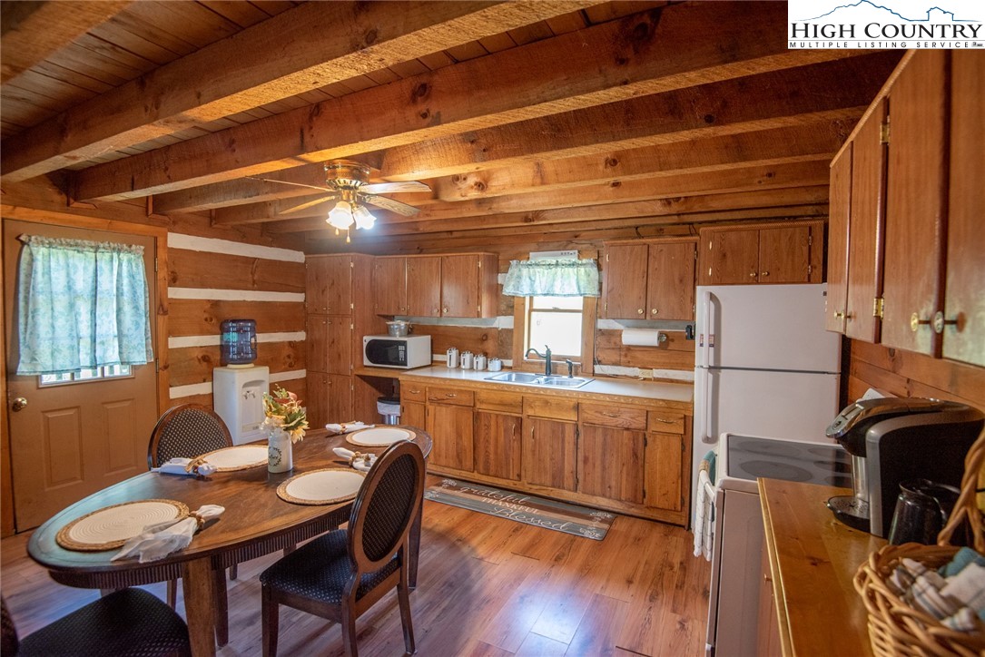 2448 Long Branch Road Lansing, NC 28643 - Photo 5 of 22