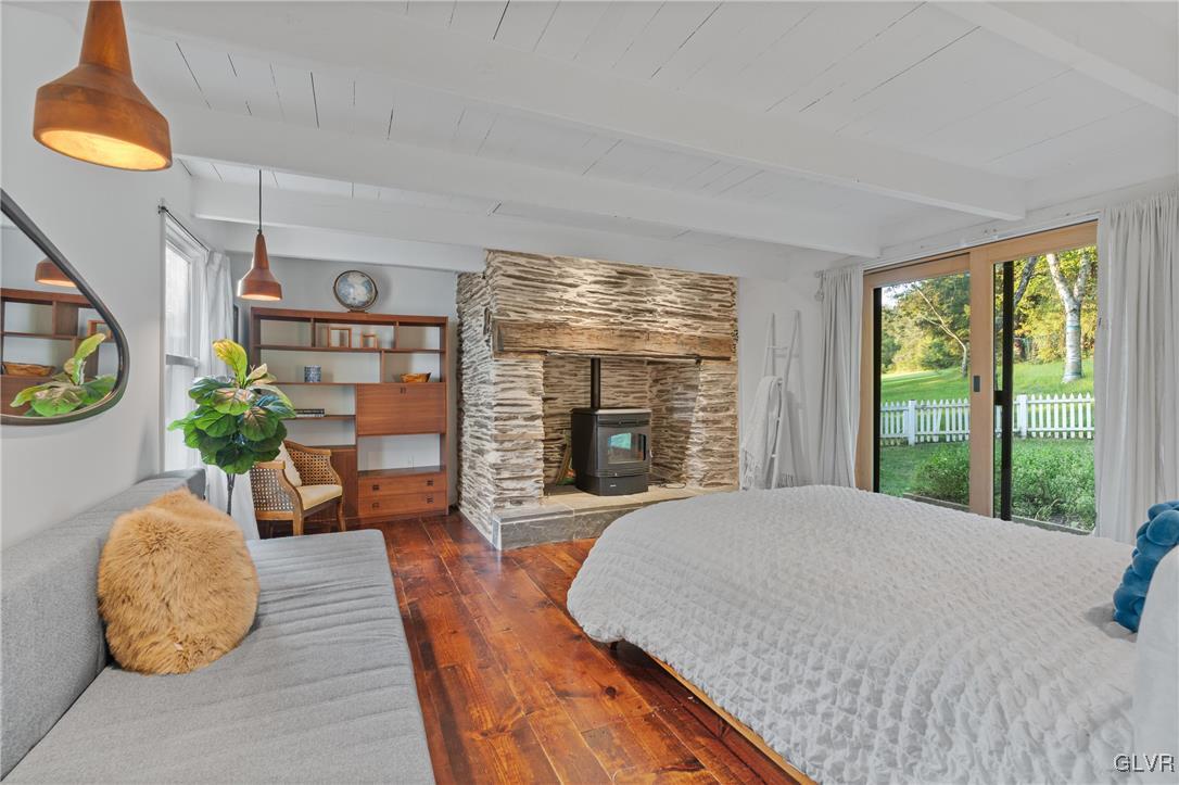 3225 Jordan Road Orefield, PA 18069 - Photo 23 of 50 a bed sitting in a spacious bedroom next to a window