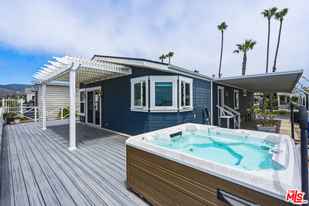 29500 Heathercliff Road, Unit 265 Malibu, CA 90265 - Photo 23 of 32