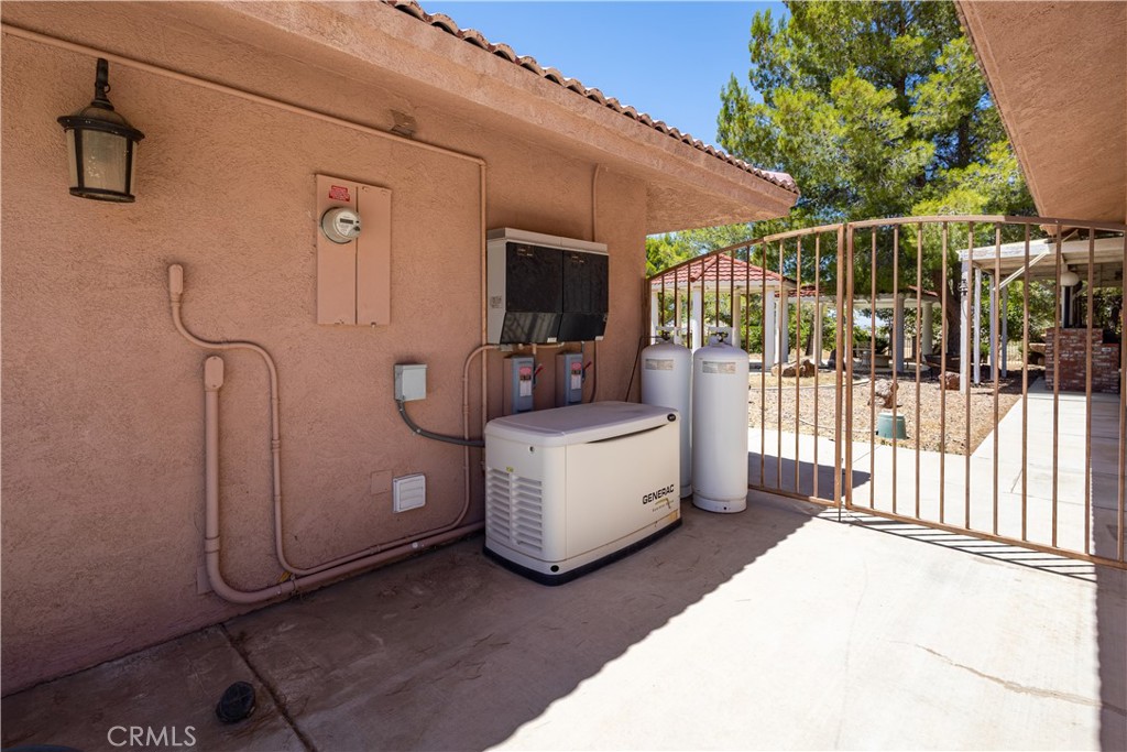 16728 Shirwaun Road Apple Valley, CA 92307 - Photo 63 of 72
