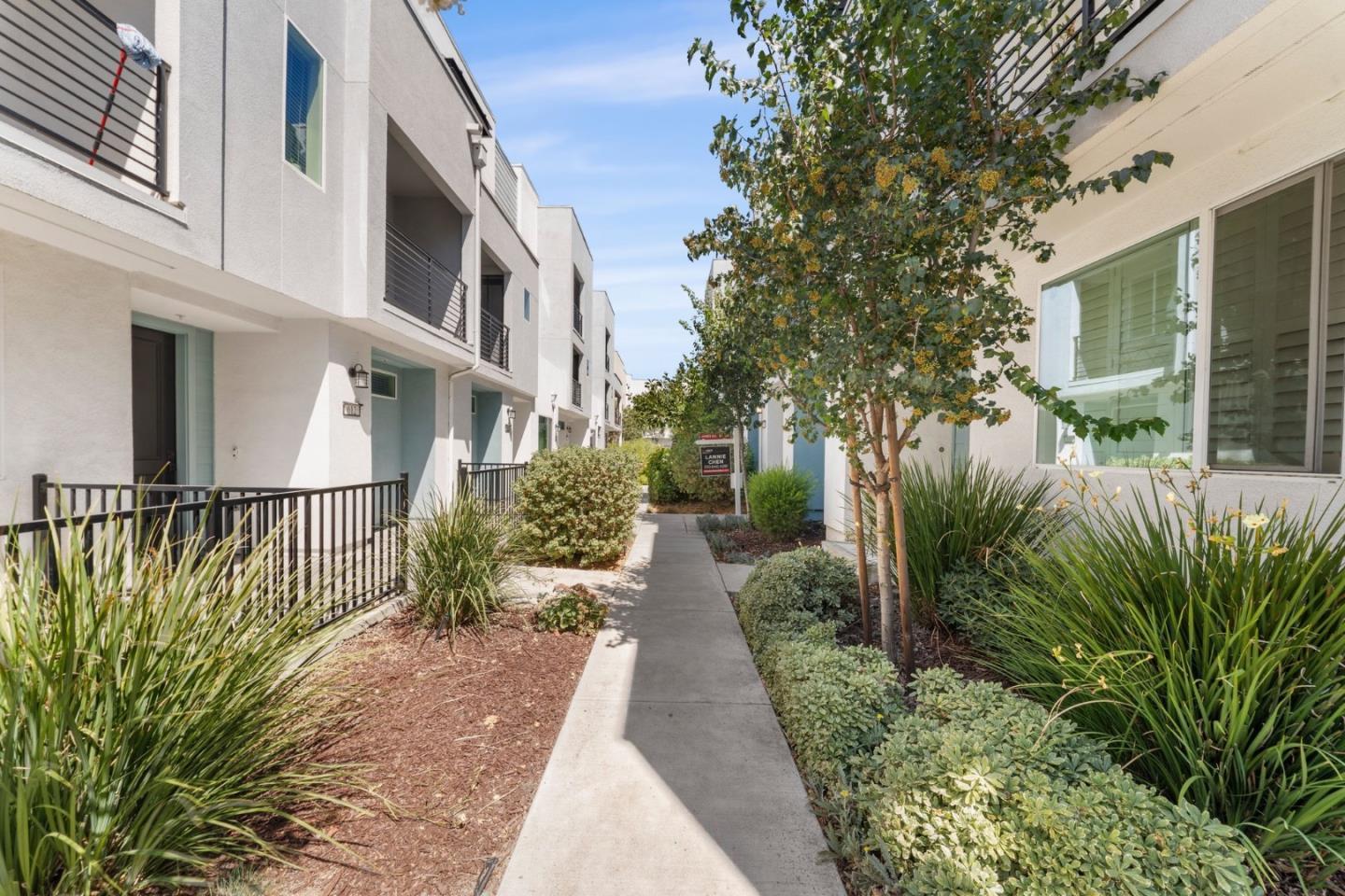 709 Fruit Ranch Loop San Jose, CA 95133 - Photo 2 of 37 Gallery Image 2