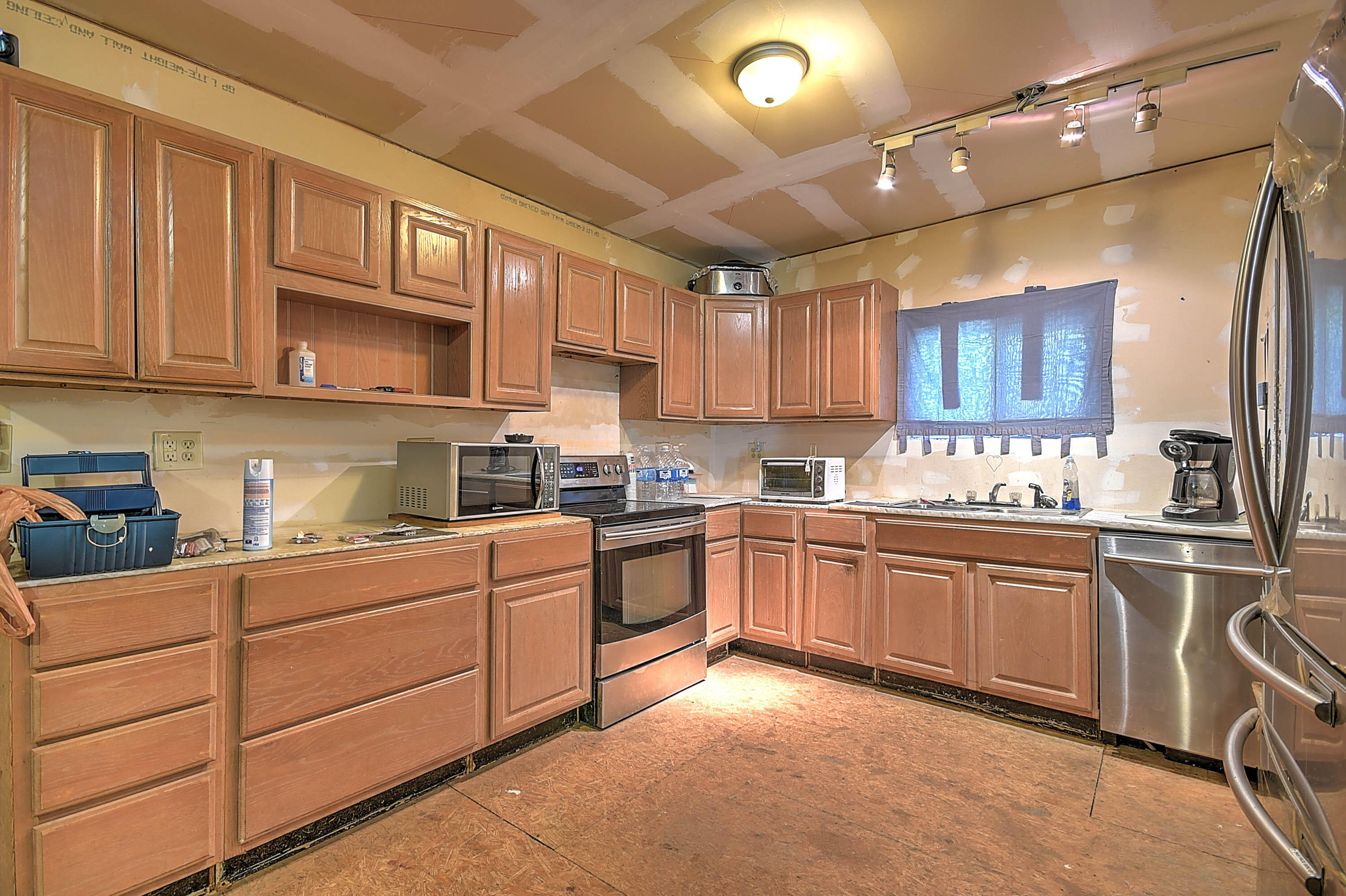 147 Tower Road Roan Mountain, TN 37687 - Photo 6 of 21 Tower Rd-13