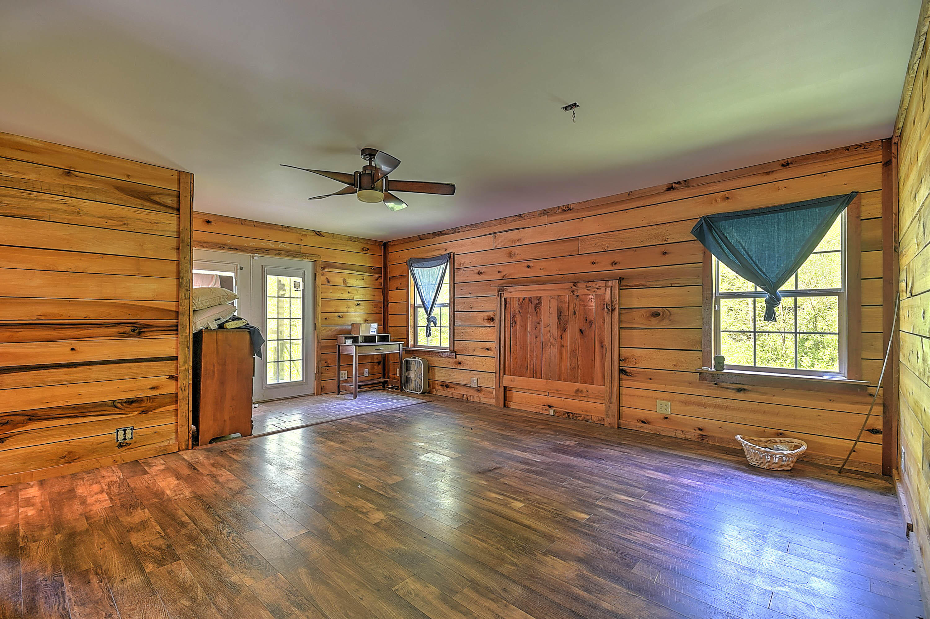 147 Tower Road Roan Mountain, TN 37687 - Photo 9 of 21 Tower Rd-16
