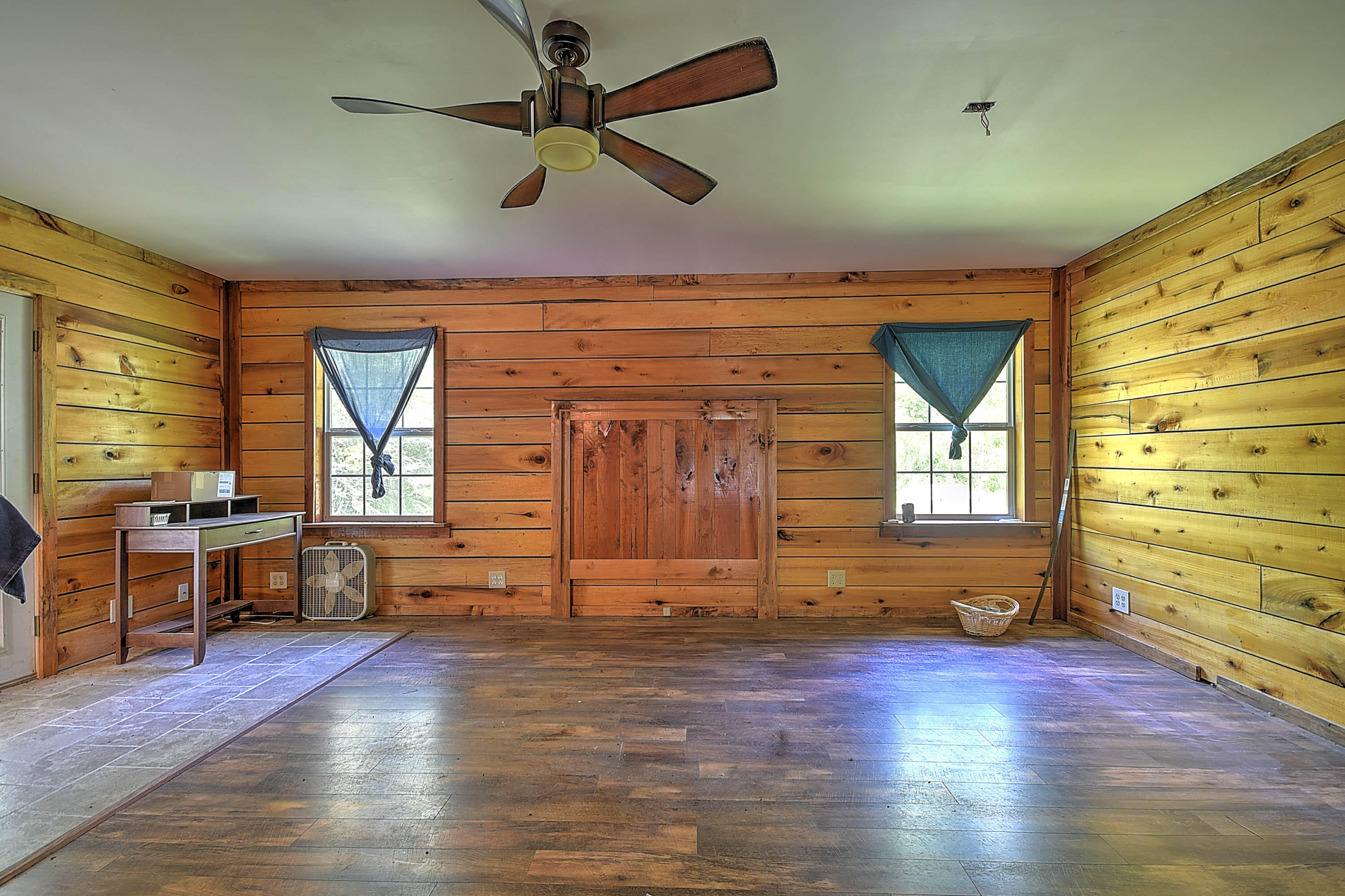 147 Tower Road Roan Mountain, TN 37687 - Photo 10 of 21 Tower Rd-17