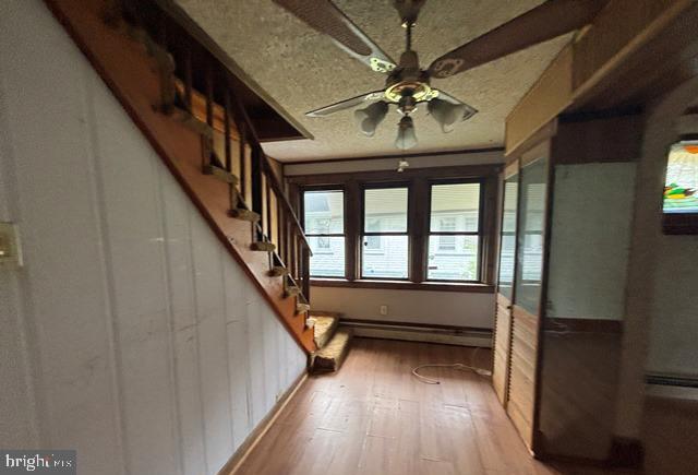 526 Manor Road Beverly, NJ 08010 - Photo 3 of 13 a view of an entryway